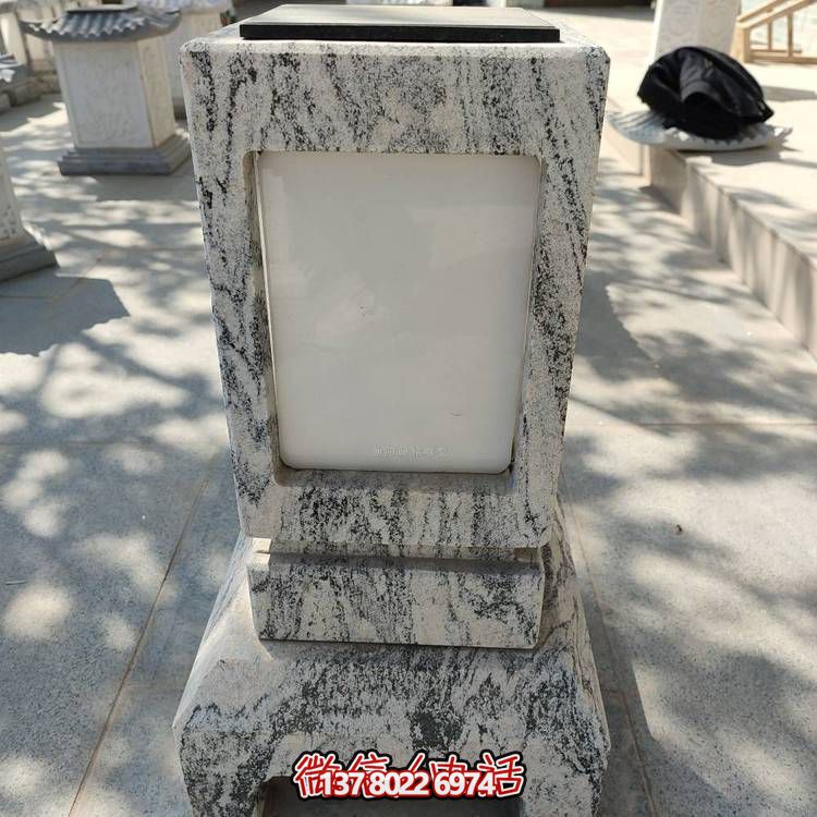 新中式花崗巖太陽能石燈，讓你的庭院更加精致