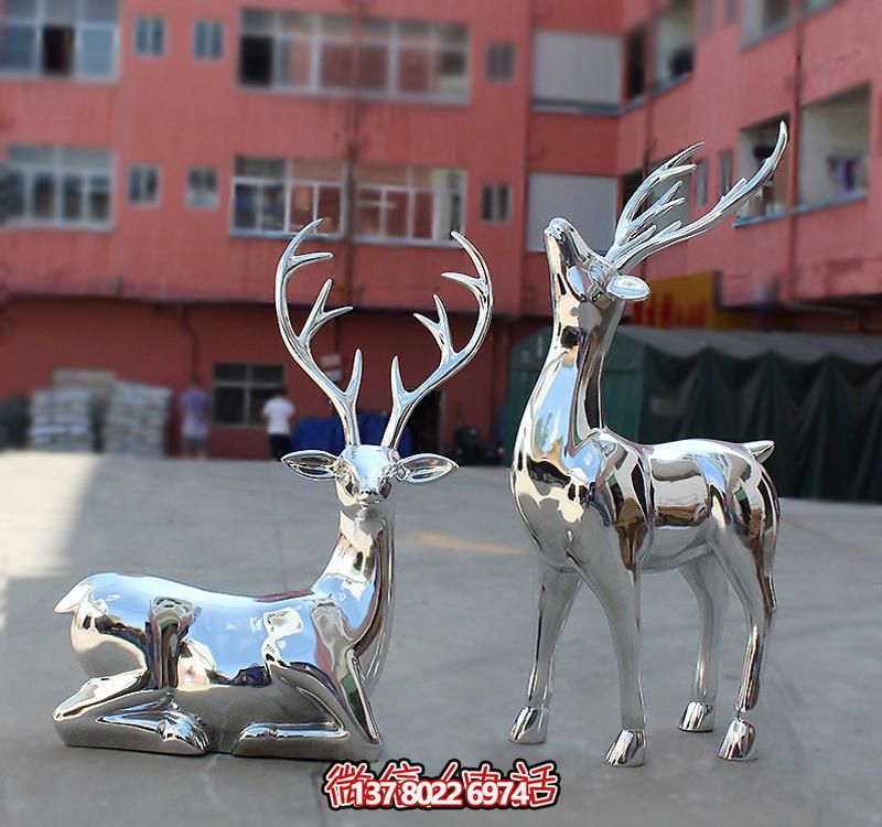 不銹鋼鏡面鹿雕塑，點(diǎn)綴公園景區(qū)