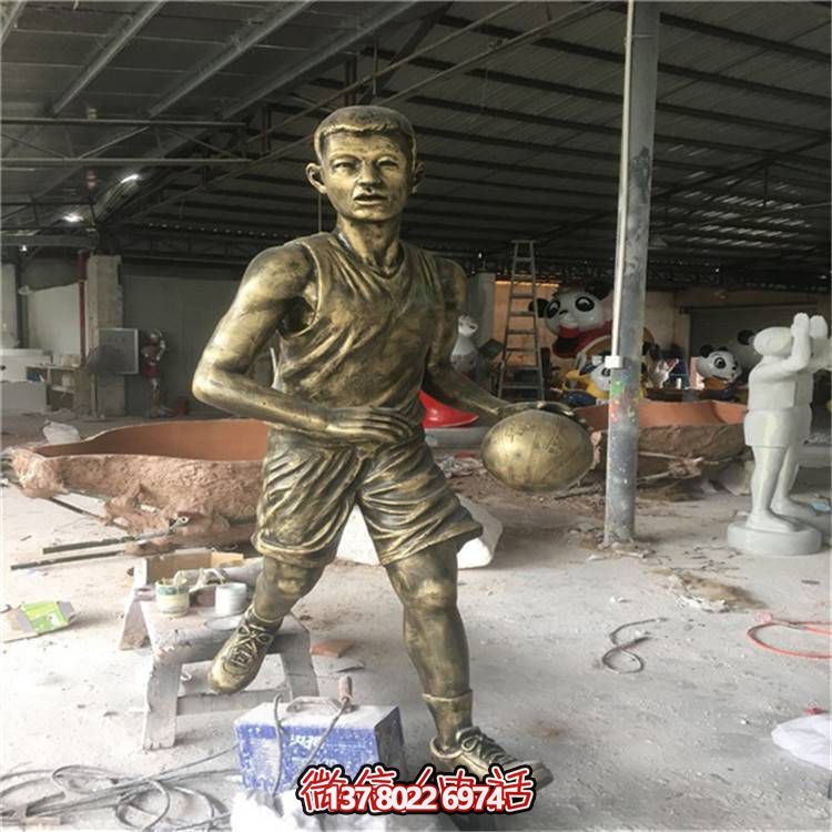 玻璃鋼仿銅人物擺件，點(diǎn)亮校園廣場