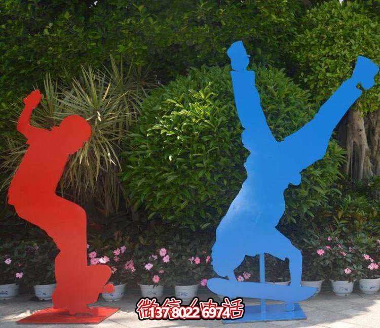 不銹鋼滑板雕塑，挑戰(zhàn)高難度運動