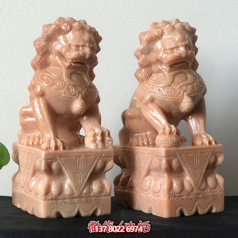 紅色晚霞下的麒麟雕塑——守護(hù)家園的看門人 紅色晚霞下的麒麟雕塑——守護(hù)家園的看門人