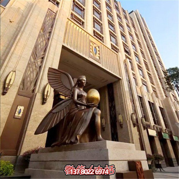 玻璃鋼仿銅西方女人物雕塑，為小區(qū)、寫字樓門前添彩