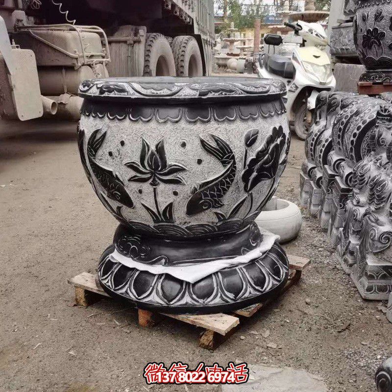 雅致雙魚石雕花盆，為您的庭院增添藝術(shù)氣息