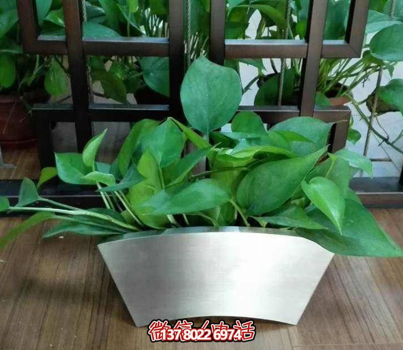 不銹鋼弧形花盆雕塑，精致公園裝飾