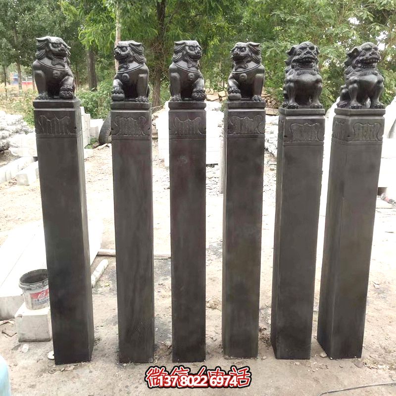 古雅青石仿古石獅子拴馬柱，點綴庭院門前