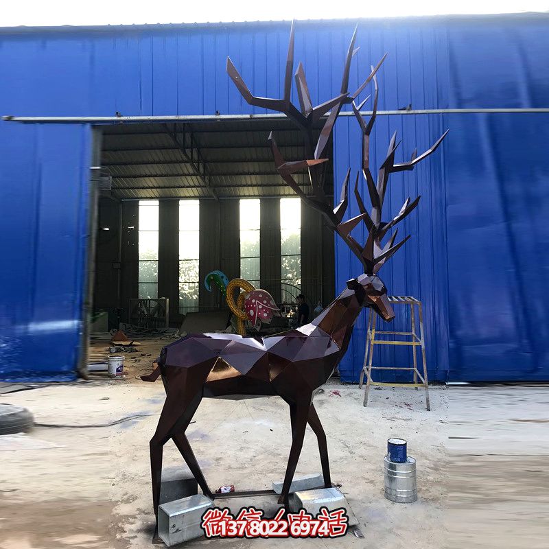 大型梅花鹿雕塑，點綴大型公園景觀