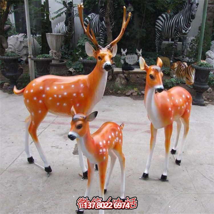 玻璃鋼仿真梅花鹿雕塑，為你的園林景觀增添仙氣