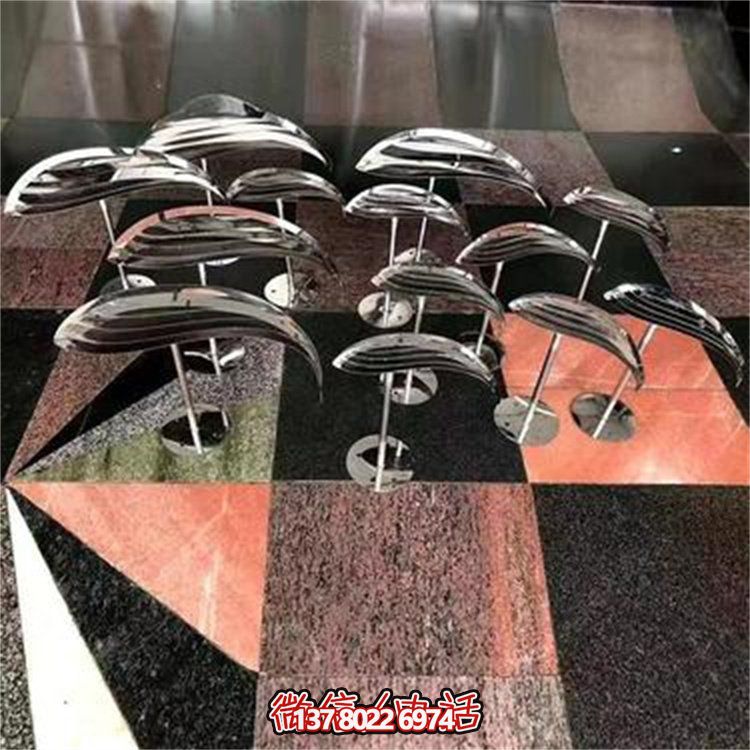 抽象不銹鋼小魚(yú)雕塑，點(diǎn)綴水景戶外景觀