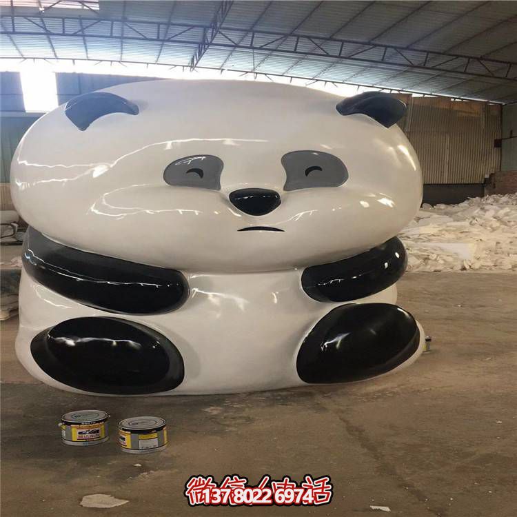 玻璃鋼雕塑熊貓公仔，環(huán)保卡通擺放裝飾商場