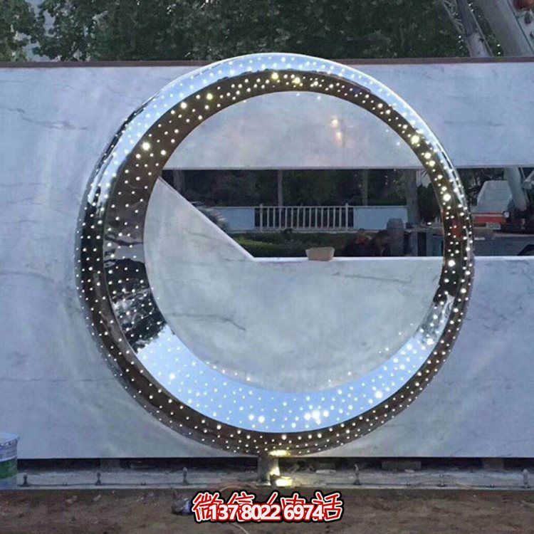 不銹鋼海豚景觀雕塑，提升酒店會所的抽象圓環(huán)氛圍