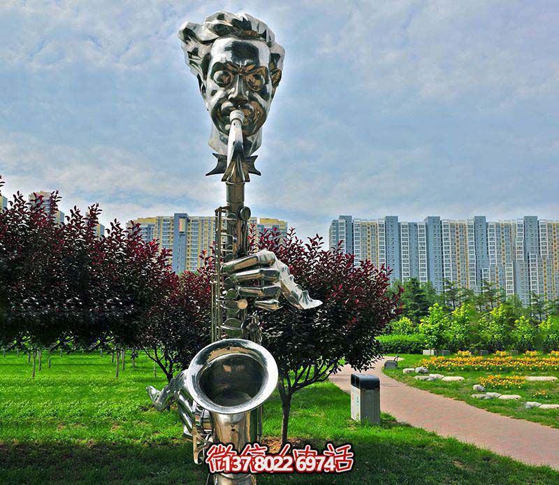 不銹鋼薩克斯創(chuàng)意雕塑，吹奏出抽象的樂章
