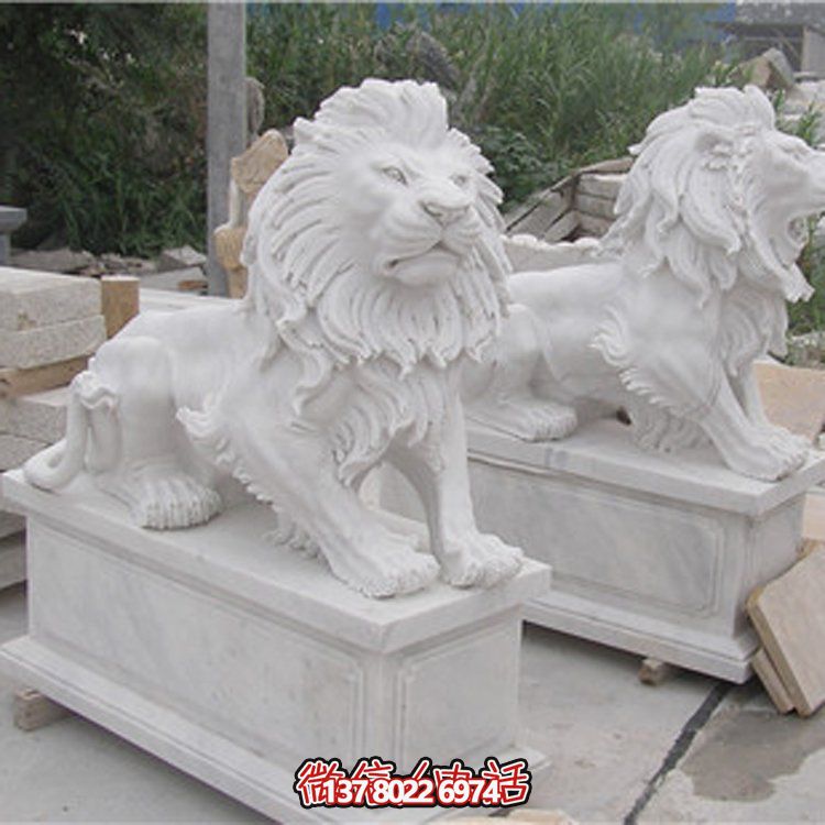 大理石獅子雕塑，點綴園林景觀