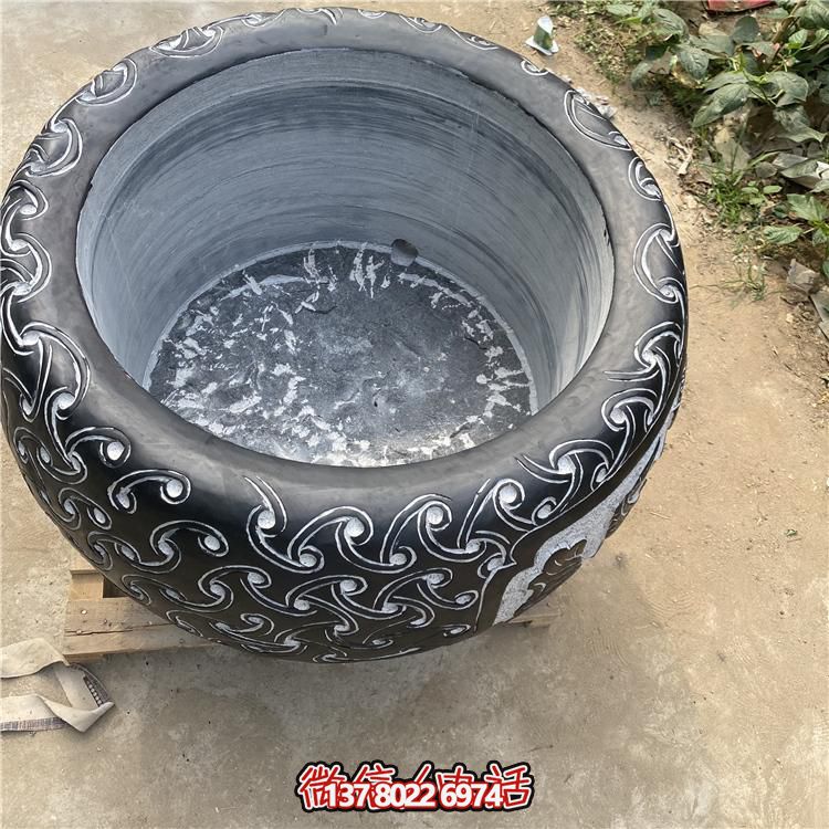 仿古大理石浮雕花紋花盆，營(yíng)造優(yōu)雅庭院空間