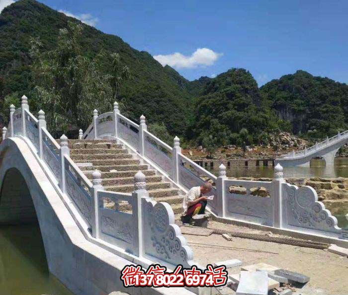 石拱橋，精美漢白玉欄桿，美景美景