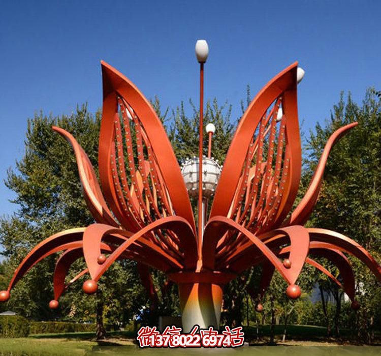 不銹鋼雕塑——綻放紅色花朵，為公園增添美麗