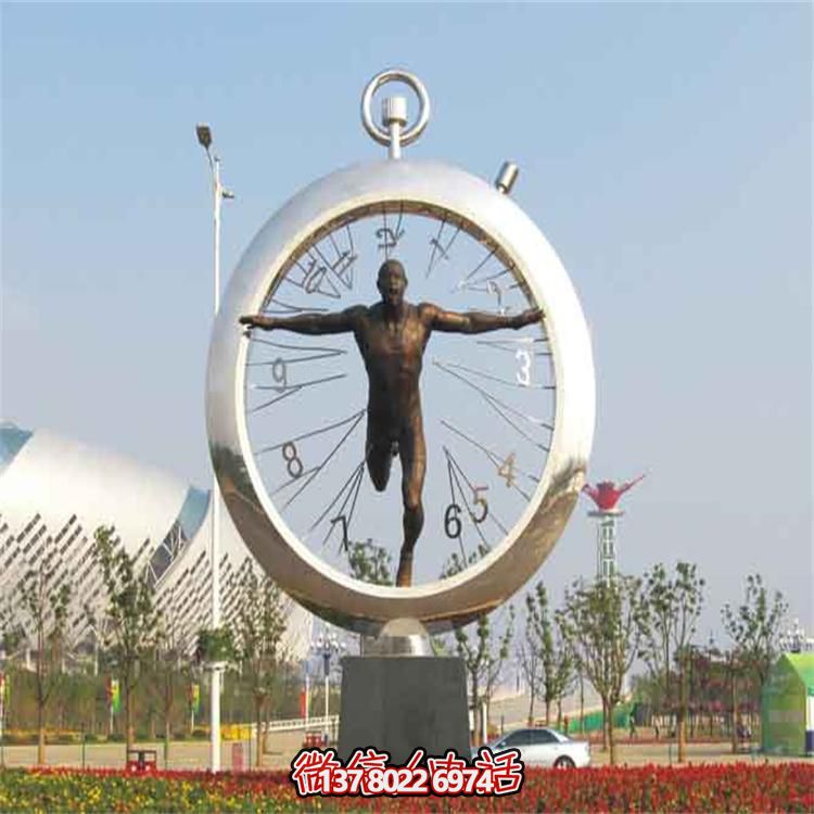 不銹鋼雕塑景觀——給城市廣場(chǎng)帶來藝術(shù)懷表