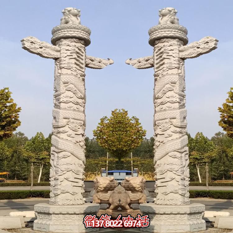 精美大理石手工雕刻龍紋華表雕塑，點(diǎn)綴廣場美景