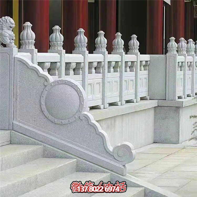 精美石雕欄桿欄板，點(diǎn)綴景區(qū)景點(diǎn)，增添園林雕塑之美