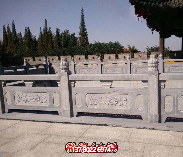 精美青石雕刻欄桿，為您的景區(qū)水池添彩