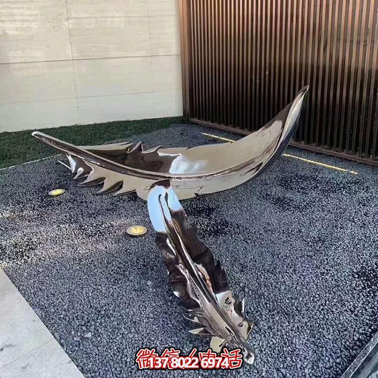 不銹鋼羽毛擺件鏡面裝飾，點亮戶外公園