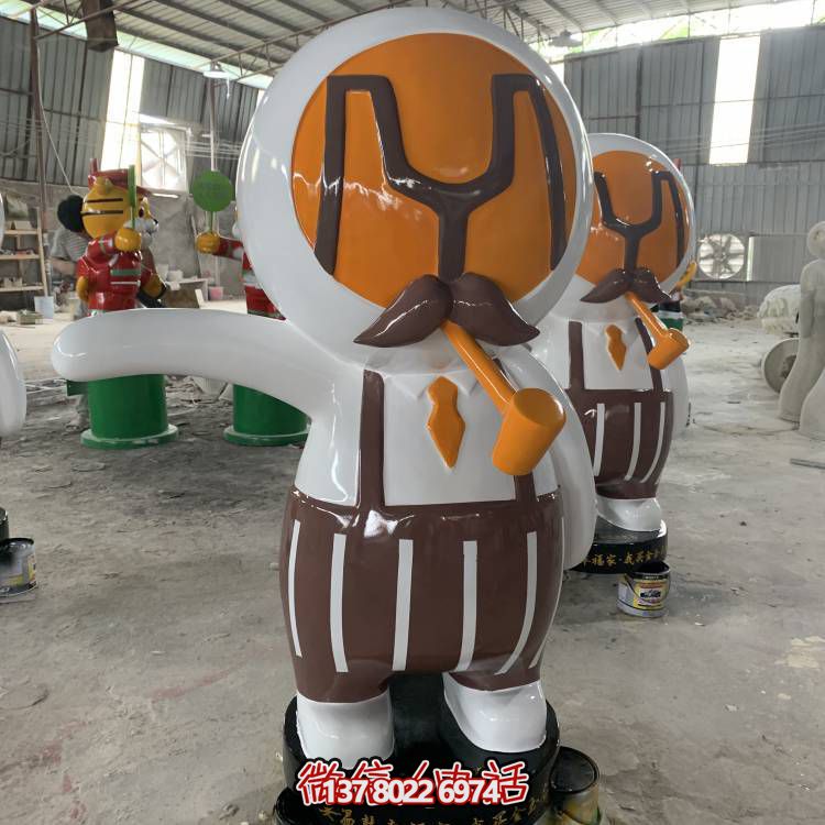 玻璃鋼卡通人物雕塑，裝點(diǎn)商場(chǎng)室內(nèi)