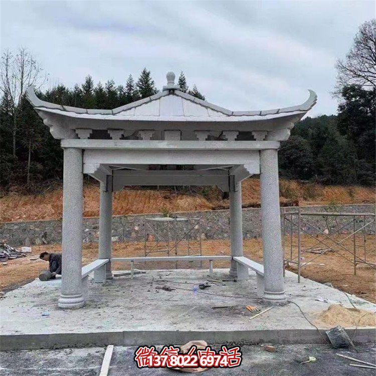 獨具魅力的石雕涼亭，點綴園林景觀