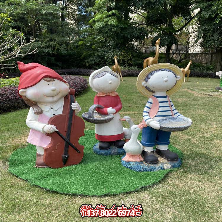 戶(hù)外藝術(shù)玻璃鋼卡通人物雕塑