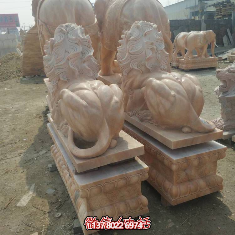 大型西方獅子雕塑，為酒店企業(yè)添彩