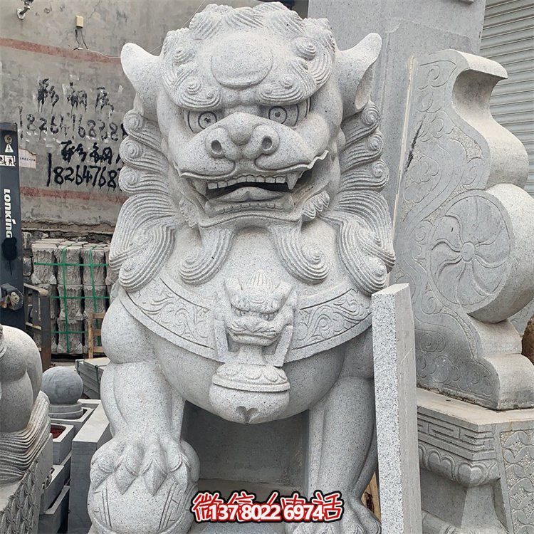中國傳統(tǒng)花崗巖石雕獅子