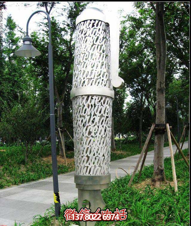 公園創(chuàng)意有趣筆尖朝下的鋼筆雕塑 公園創(chuàng)意有趣筆尖朝下的鋼筆雕塑