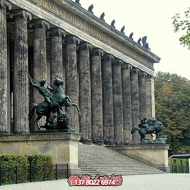 飯店玻璃鋼仿銅園林景觀(guān)騎馬的人物雕塑